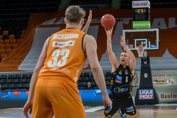 克伦克宣布 克伦克宣布